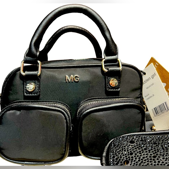 Madden Girl NWT Black Nylon Compact Camera Crossbody Bag Ear Bud Case (P029) - Picture 3 of 10